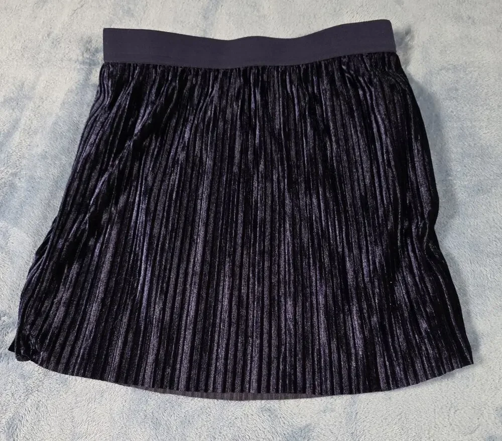 Gymboree Girls Black Velvet Pleated Skirt Size M 7/8